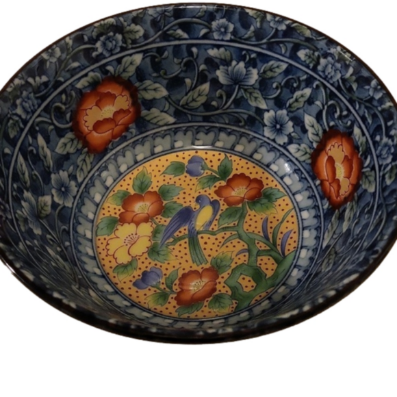 Japanese Rice bowl the color is blue with a bird on the bottom - Picture 2 of 6